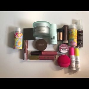 Makeup Bag Filled with Sample Size Goodies